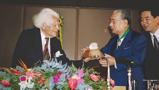 21世紀の人権を語る　～アタイデ・池田対談～