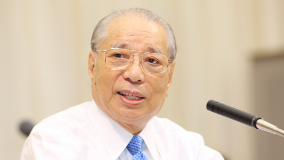 青年は試練に打ち勝て